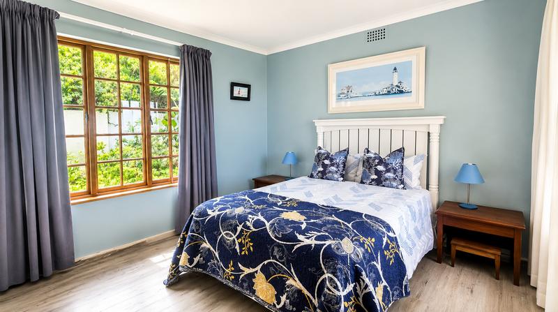 3 Bedroom Property for Sale in Outeniqua Strand Western Cape